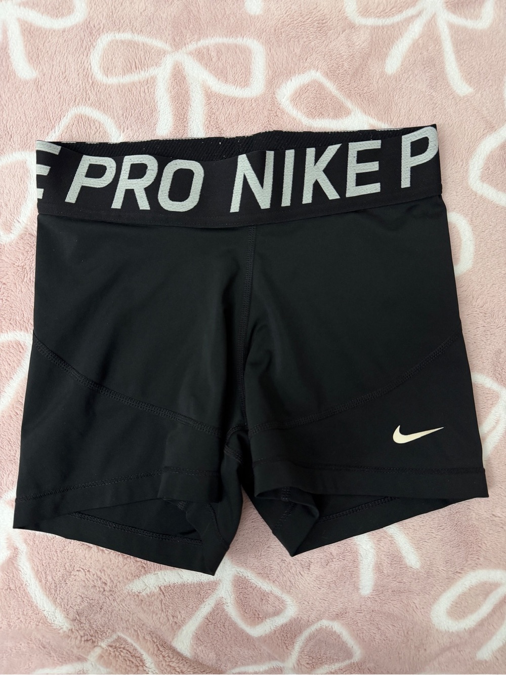 Nike Women's Pro Shorts Size Small